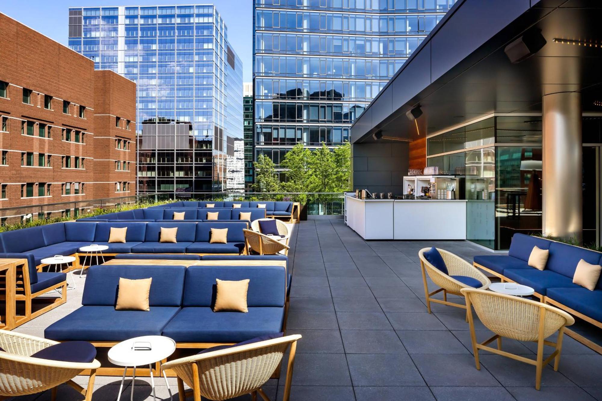 The Envoy Hotel, Autograph Collection Boston Exterior photo