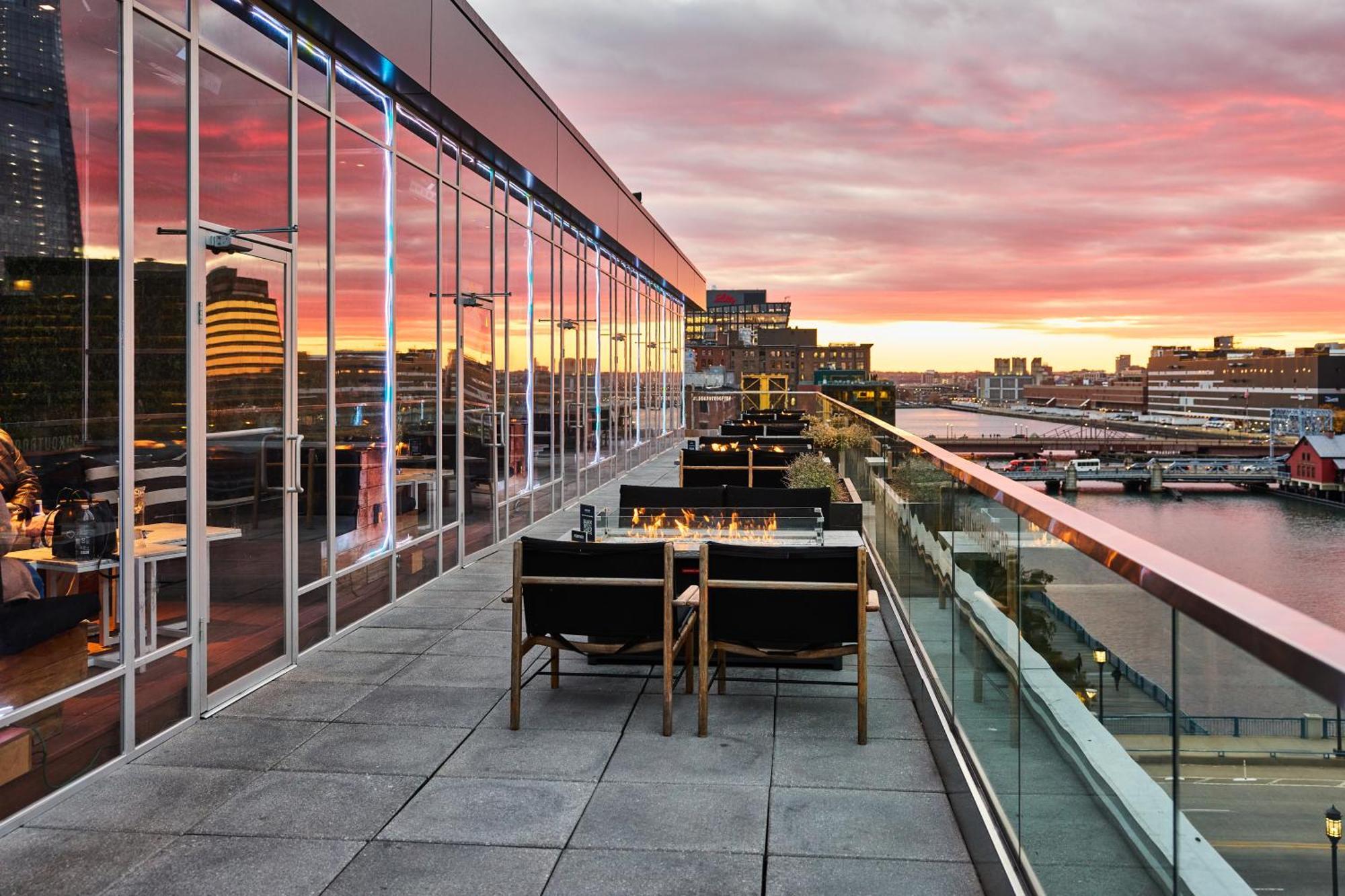 The Envoy Hotel, Autograph Collection Boston Exterior photo