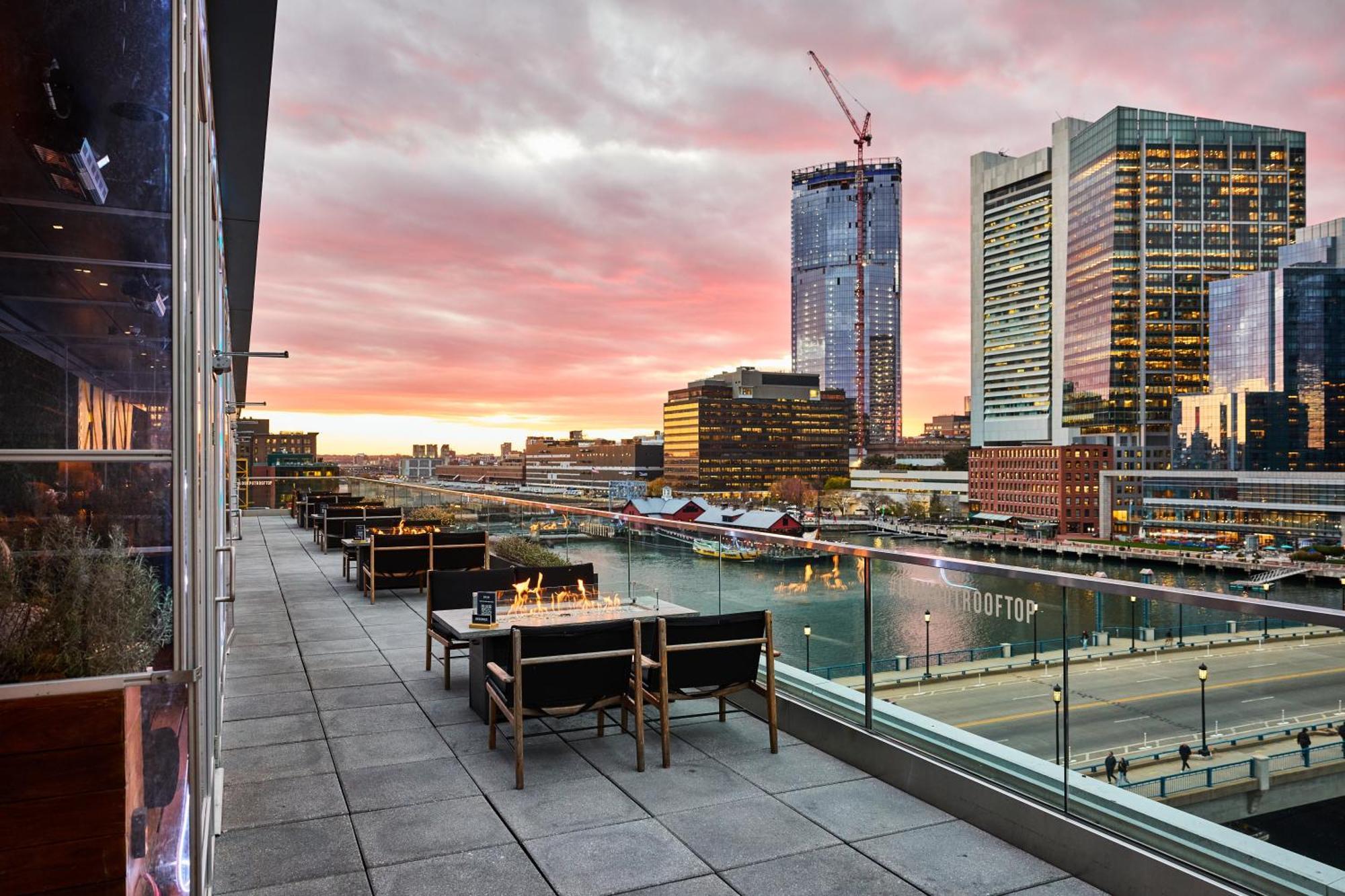 The Envoy Hotel, Autograph Collection Boston Exterior photo